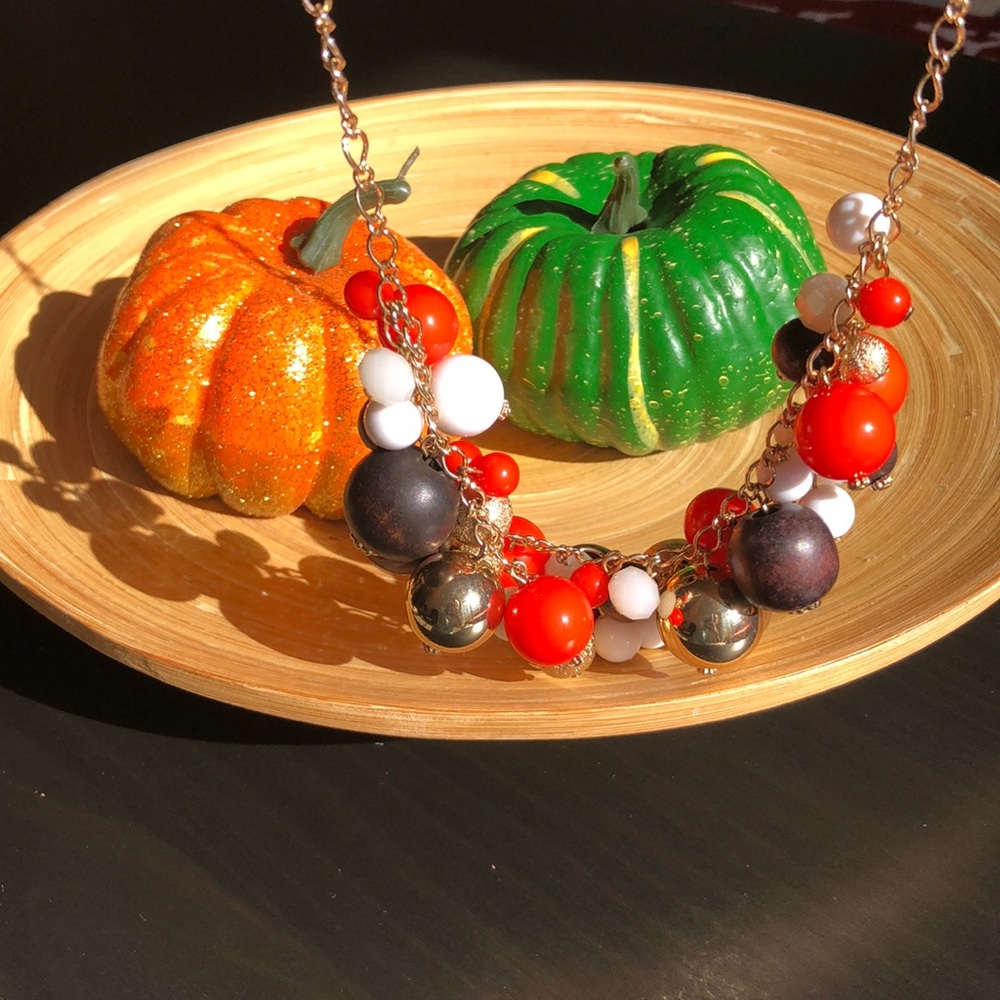 Neckless - Picture 4 of 9